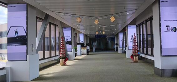 馬尼拉機(jī)場廣告